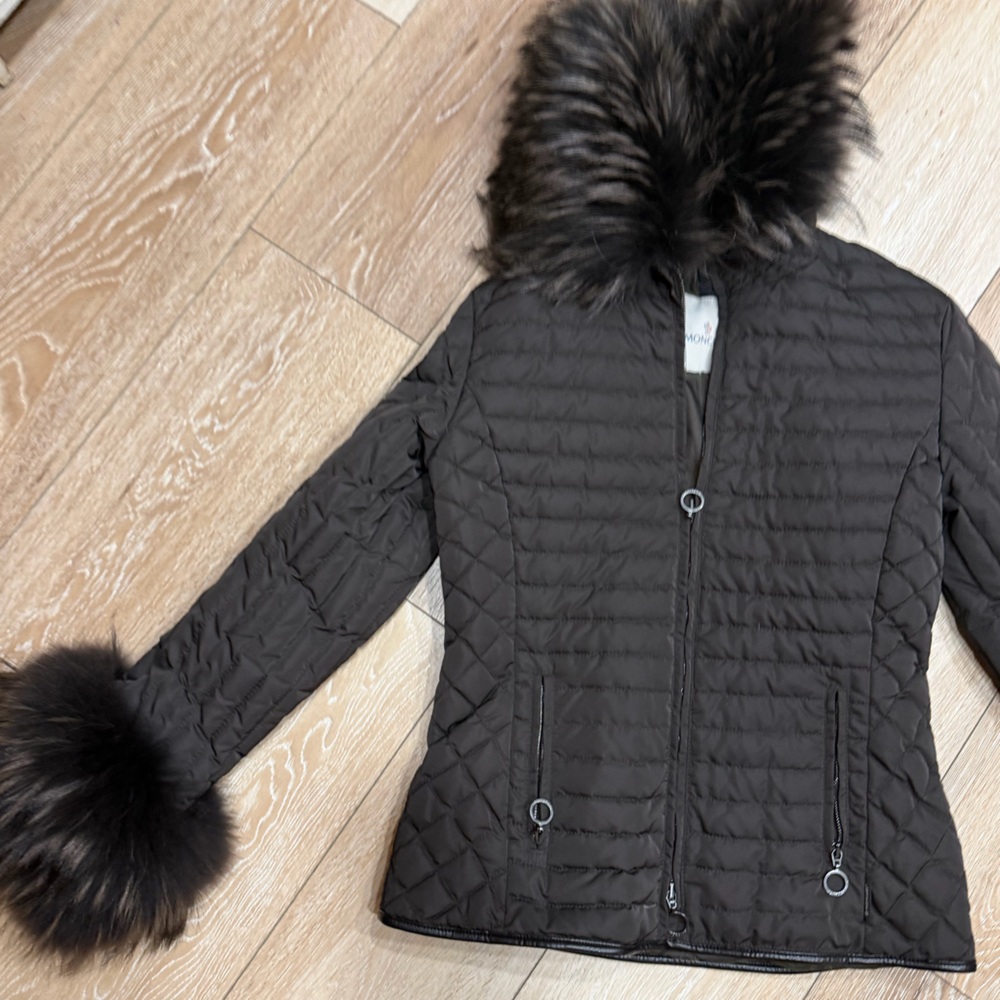Moncler
Fur Hood leather parka brown vintage - Picture 4 of 16
